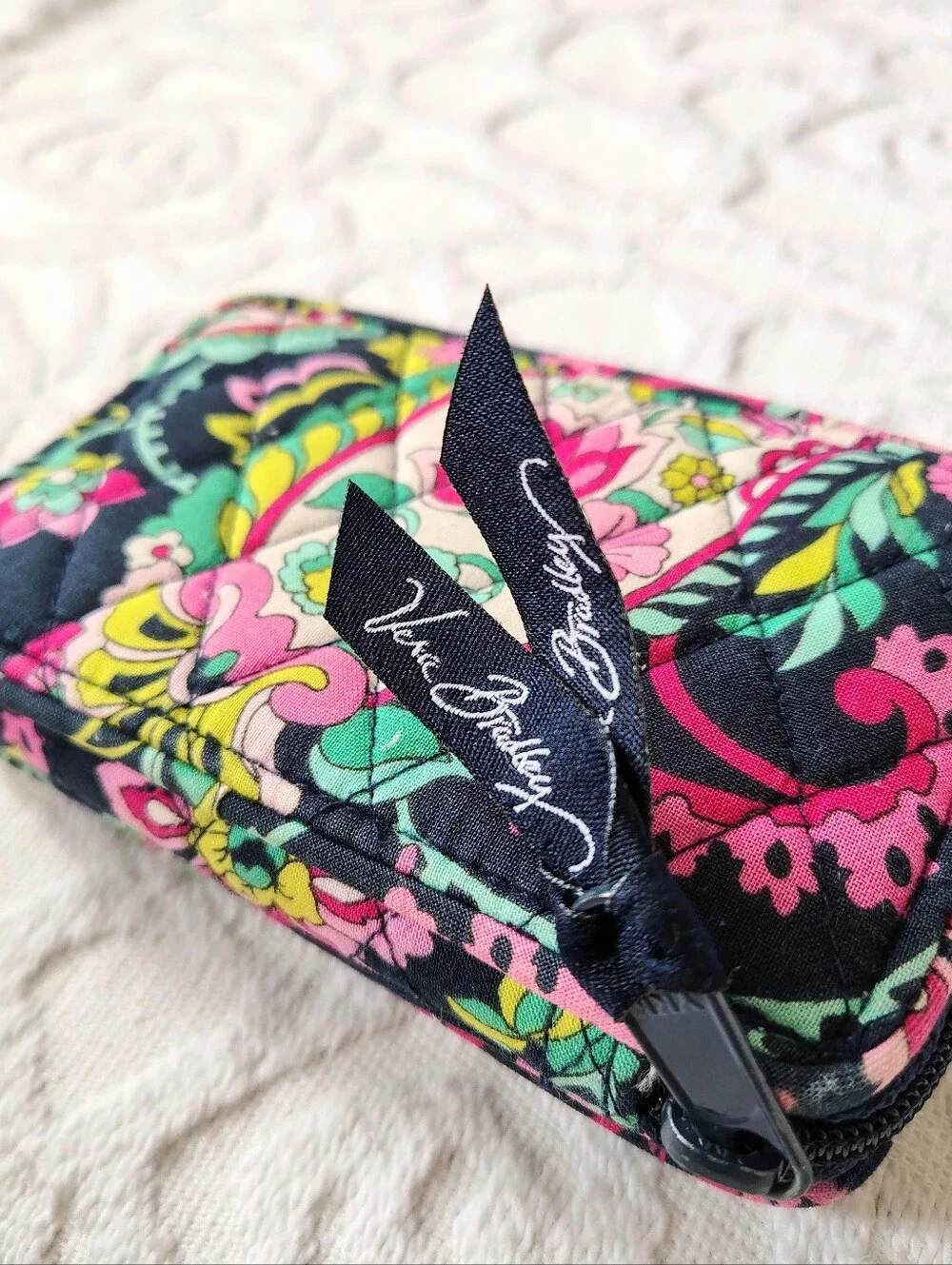 Vera Bradley Petal Paisley Smart Phone Wristlet Vintage Retired